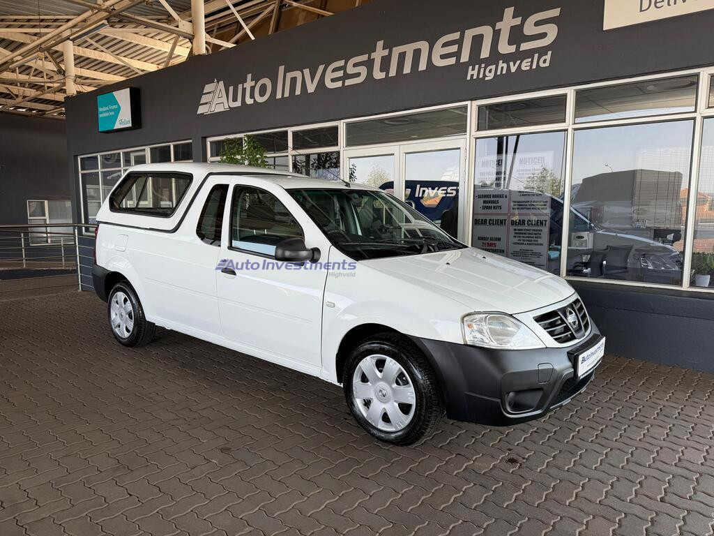 NISSAN NP200