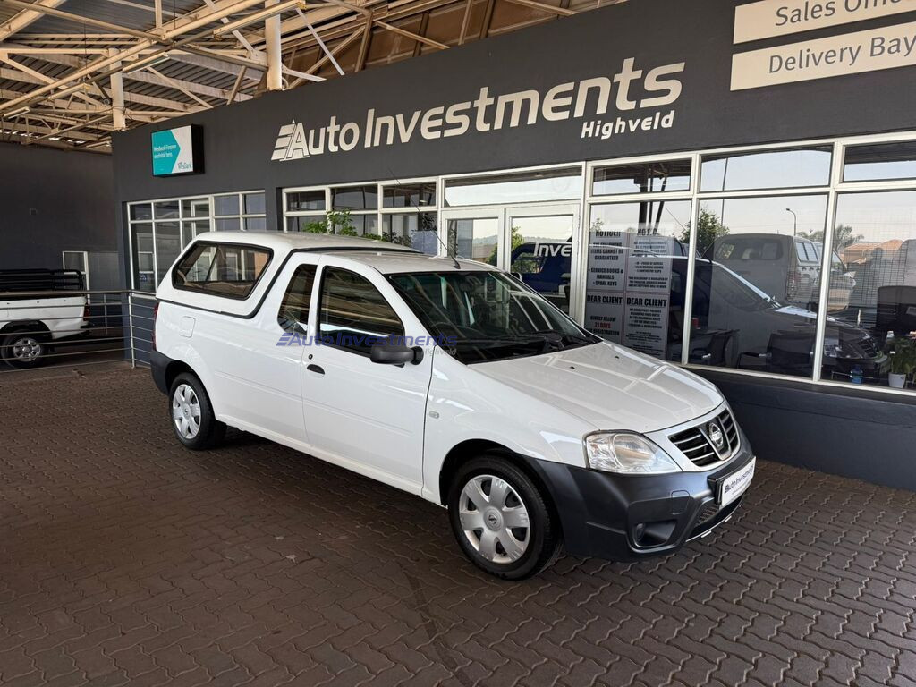 NISSAN NP200