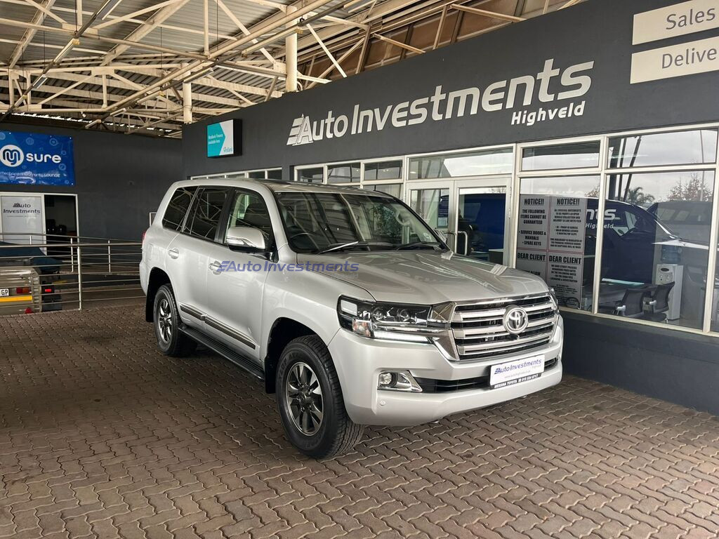 TOYOTA LAND CRUISER 200